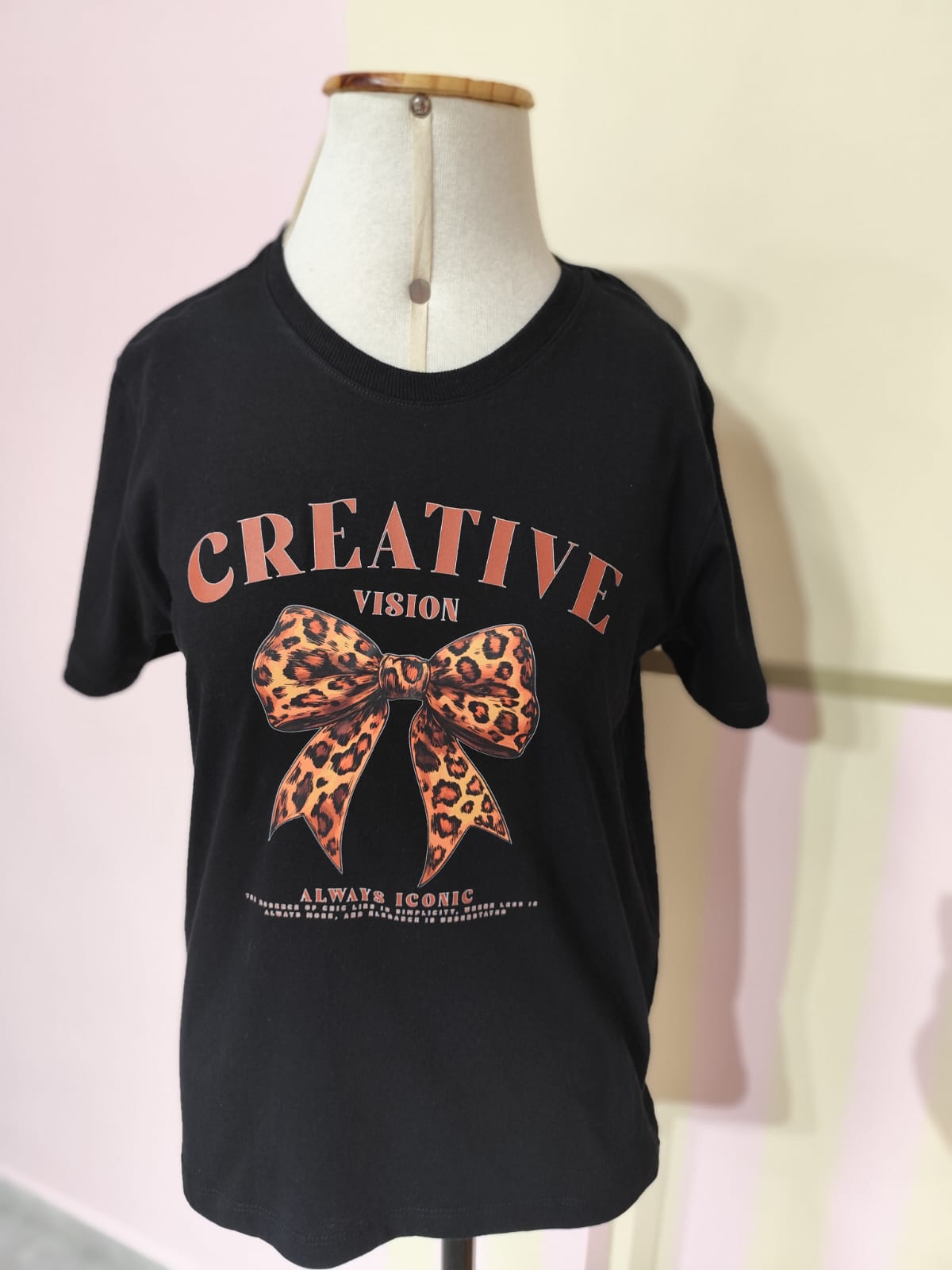 Camiseta Estampa Laço Creative