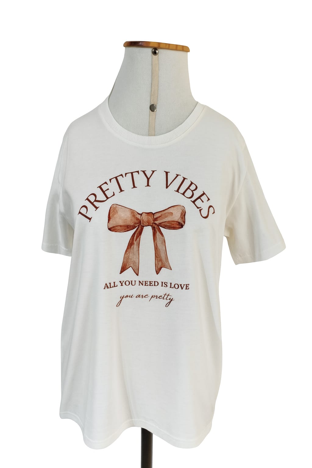 Camiseta estampa de laço Pretty Vibes