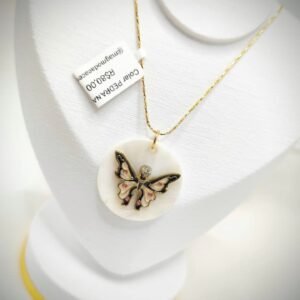 Colar madrepérola borboleta