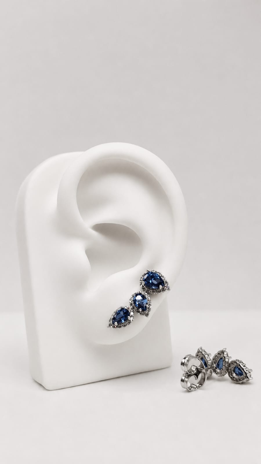 Brinco Ear Cuff com Zircônia